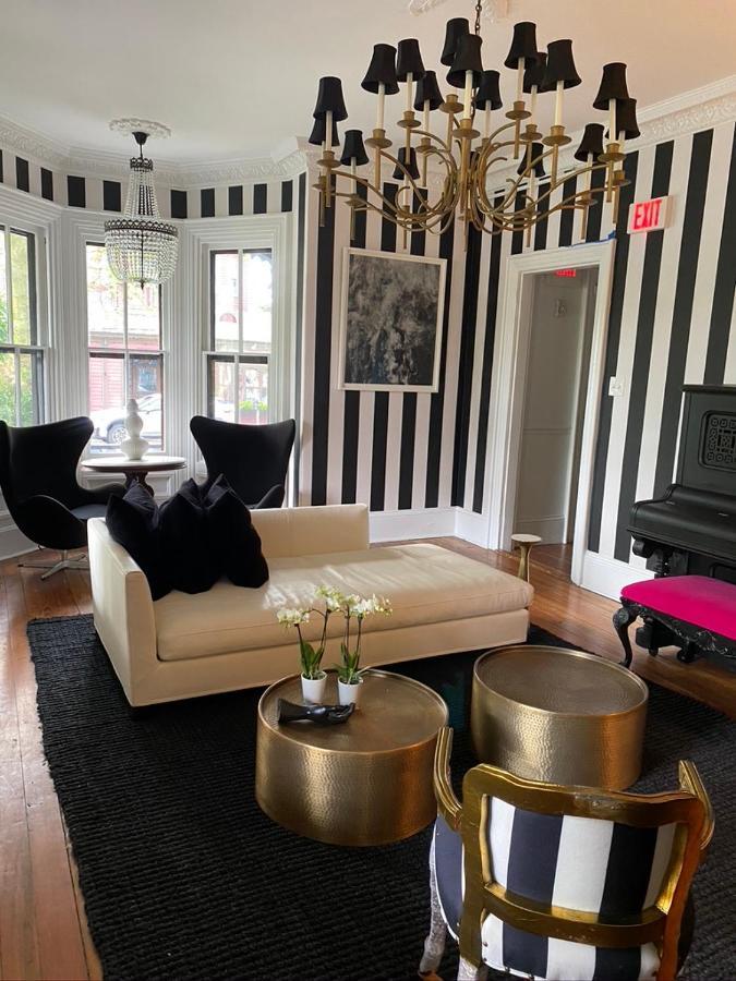 The Hugh Boutique B&B Cape May Exterior photo